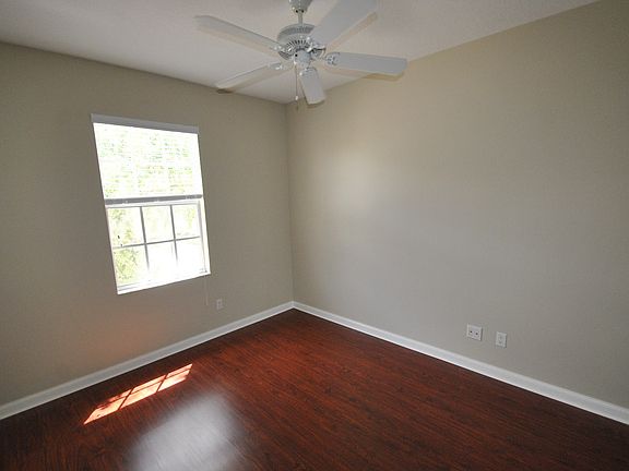 5th image of 141 Ashley Ct