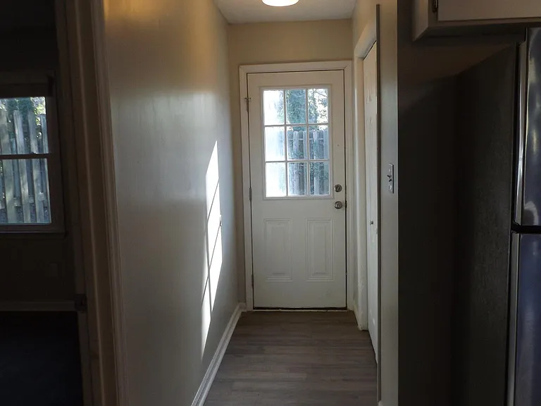 425 E Liberty St — Photo 9