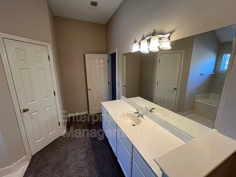 1330 Siskin Dr — Photo 15