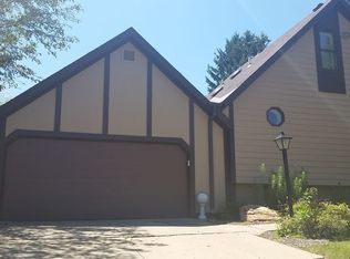 2432 Mohawk Dr, Sioux City, IA 51104