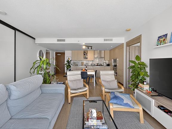 4th image of 89 Nelson St #2001