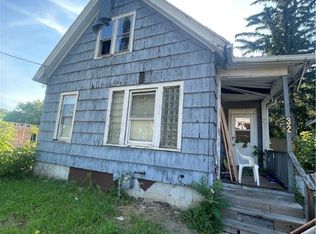 32 Barons St, Rochester, NY 14605