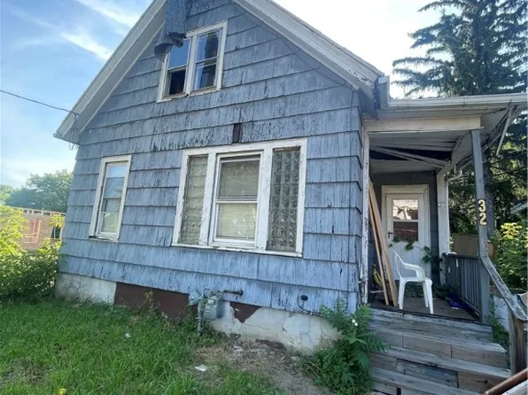 32 Barons St, Rochester, NY 14605