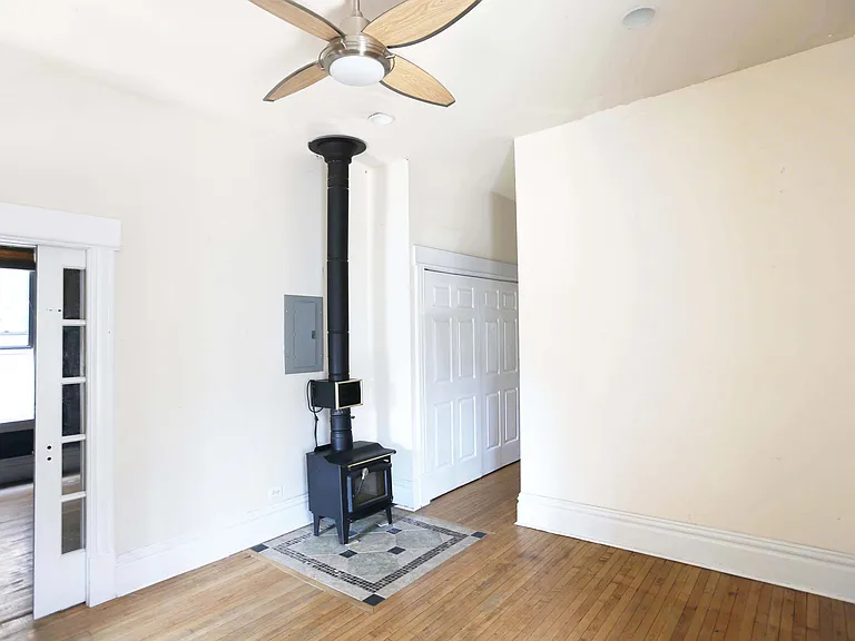 1239 W Winnemac Ave #2 — Photo 11