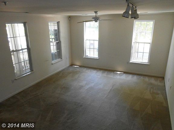 2nd image of 219 King Farm Blvd #219