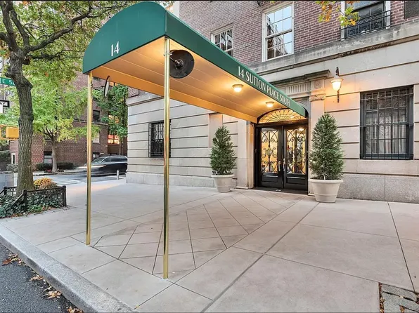 14 Sutton Place South image 12 of 12