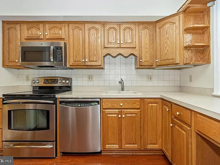 642 Azalea Dr — Photo 10