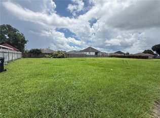 3501 Decomine St, Chalmette, LA 70043