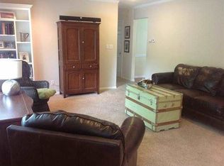 3025 Wayne Dr, Manhattan, KS 66502