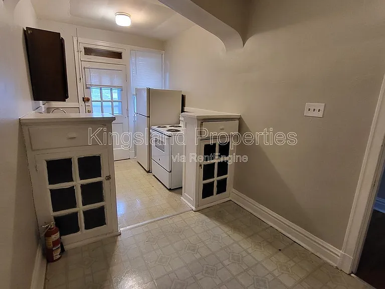 3862 S Spring Ave #3E — Photo 6