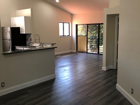 2nd image of 15 Via De Casas Sur APT 201