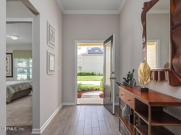 4th image of 210 CEDARSTONE Way