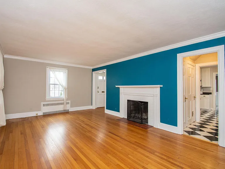 135 Brunswick Ave — Photo 14