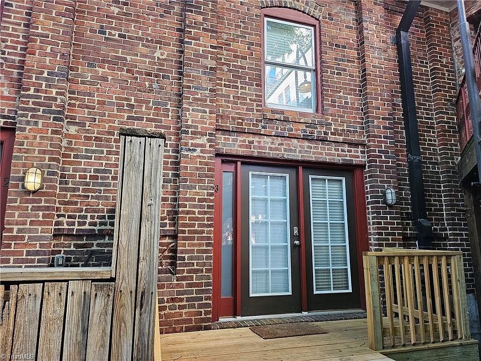 1st image of 801 W McGee St Unit 3