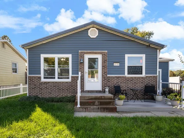 2130 N Fairmount St, Davenport, IA 52804