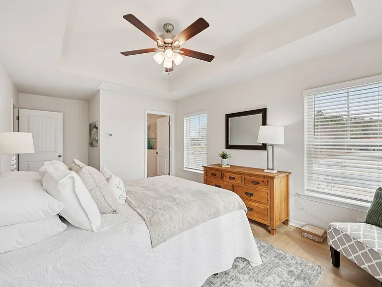 Sweetwater Springs Townhomes — Photo 18