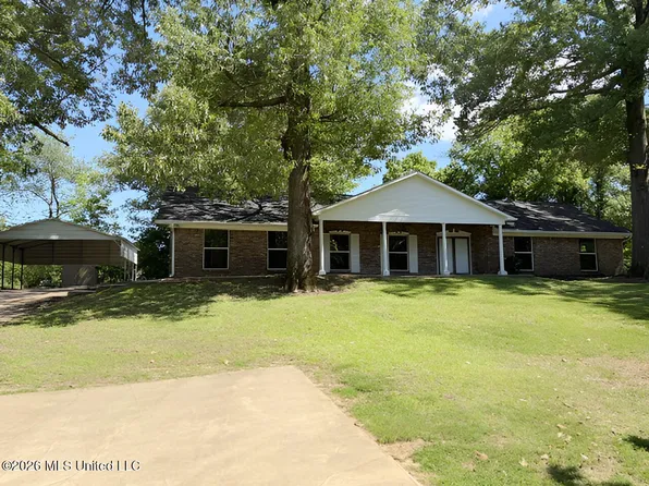 910 Newitt Vick Dr, Vicksburg, MS 39183