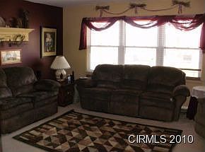 2nd image of 213 Holiday Dr