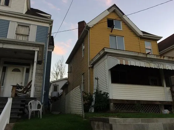 130 Franklin Ave, Vandergrift, PA 15690
