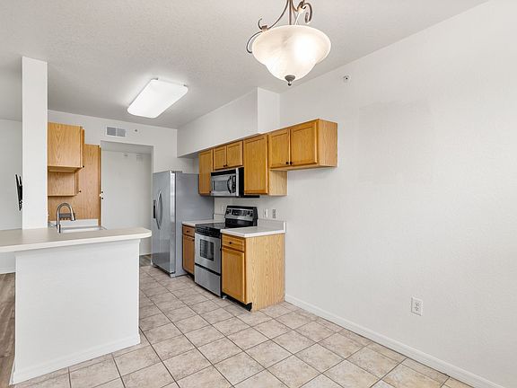 4th image of 7925 Preserve Cir APT 324