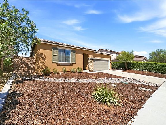 3rd image of 28426 Heather Ln
