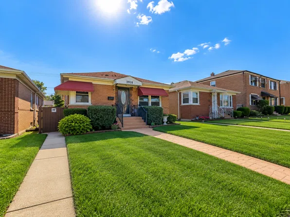 3918 Madison St, Bellwood, IL 60104