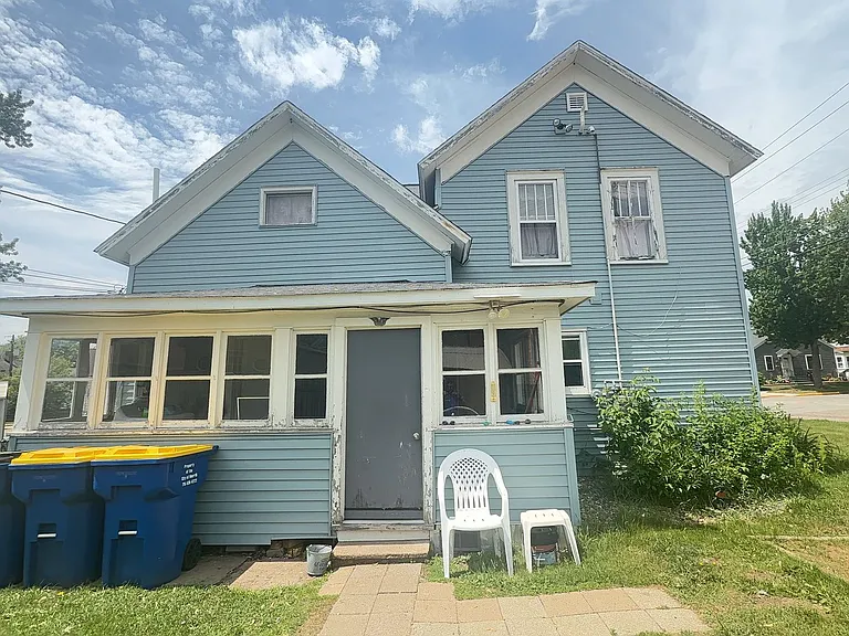 305 Liberty St — Photo 1