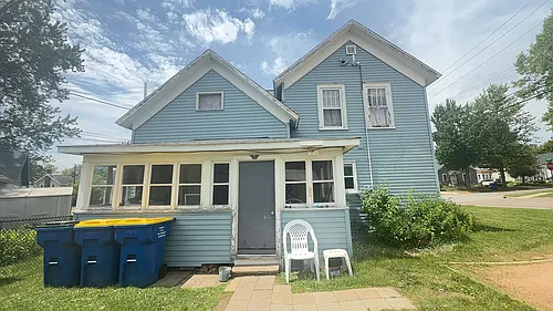 305 Liberty St Photo 1