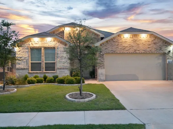 2324 Goodnight Ranch Dr, Weatherford, TX 76087
