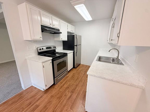 2nd image of 29421 Pacific Hwy S APT B303