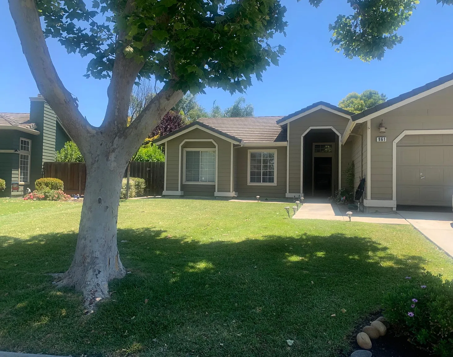 961 Joe Borovich Dr photo 1