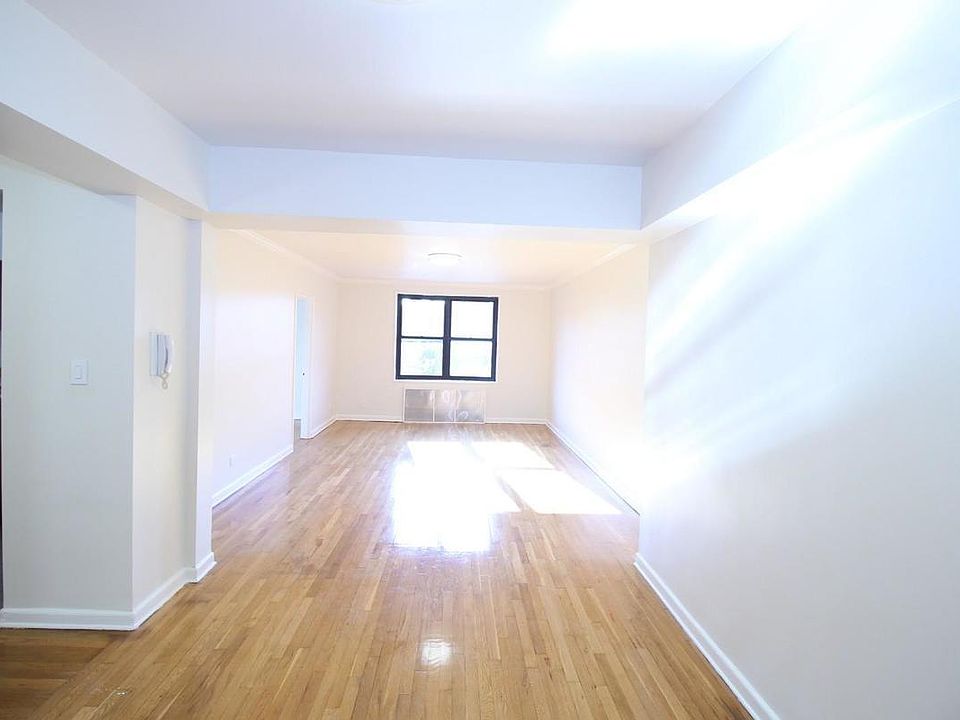 1st image of 3415 Parsons Blvd APT 7J