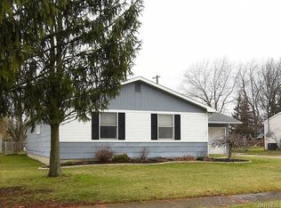74 Fairview Dr, Depew, NY