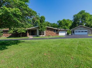 4243 W Farm Road 148, Springfield, MO 65807