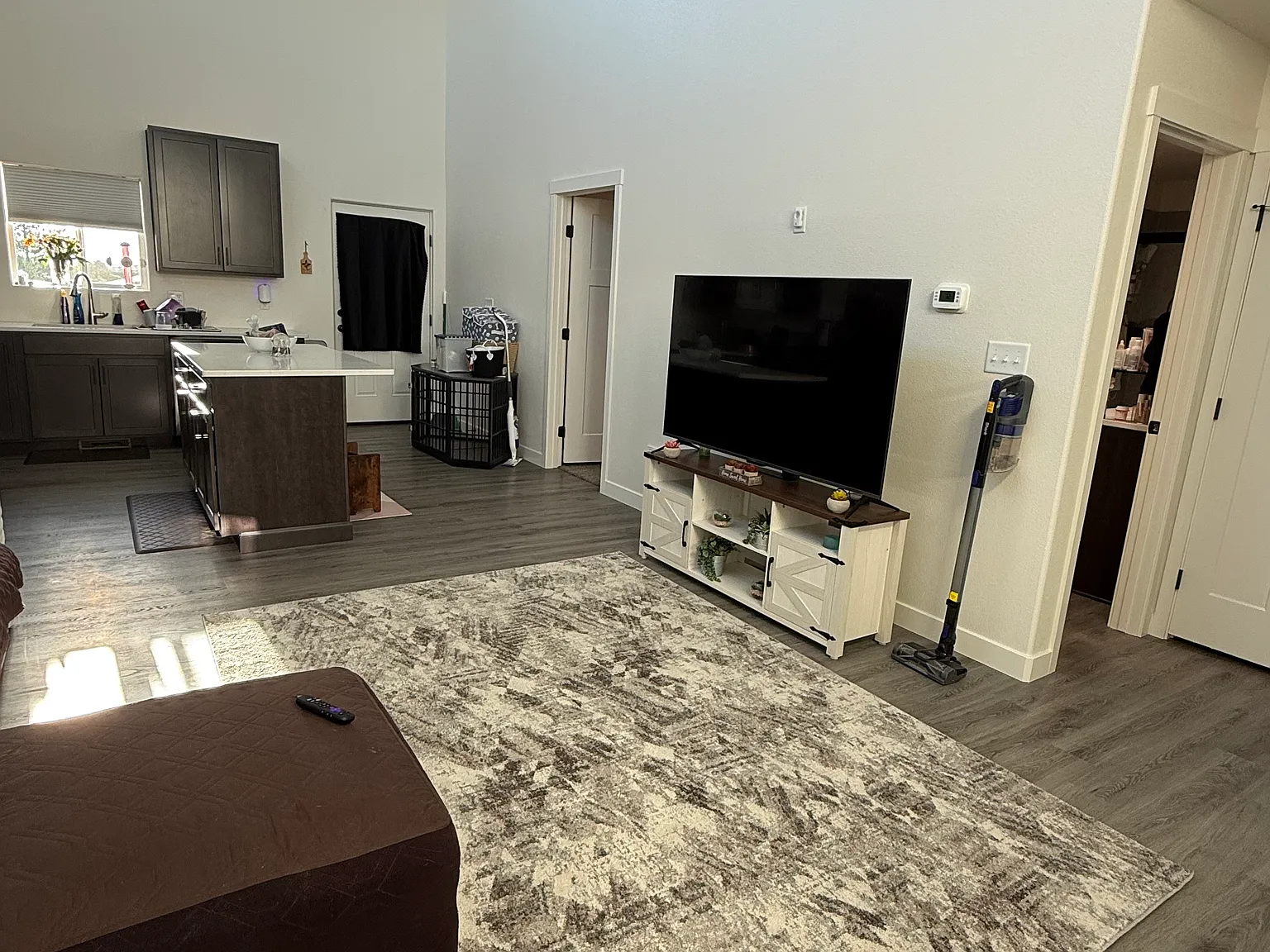 2 bed, 1300 sqft, $2,095 — Photo 4