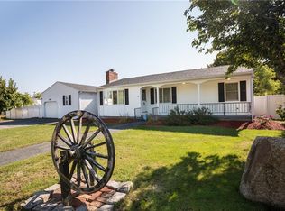 327 Simmonsville Ave, Johnston, RI 02919