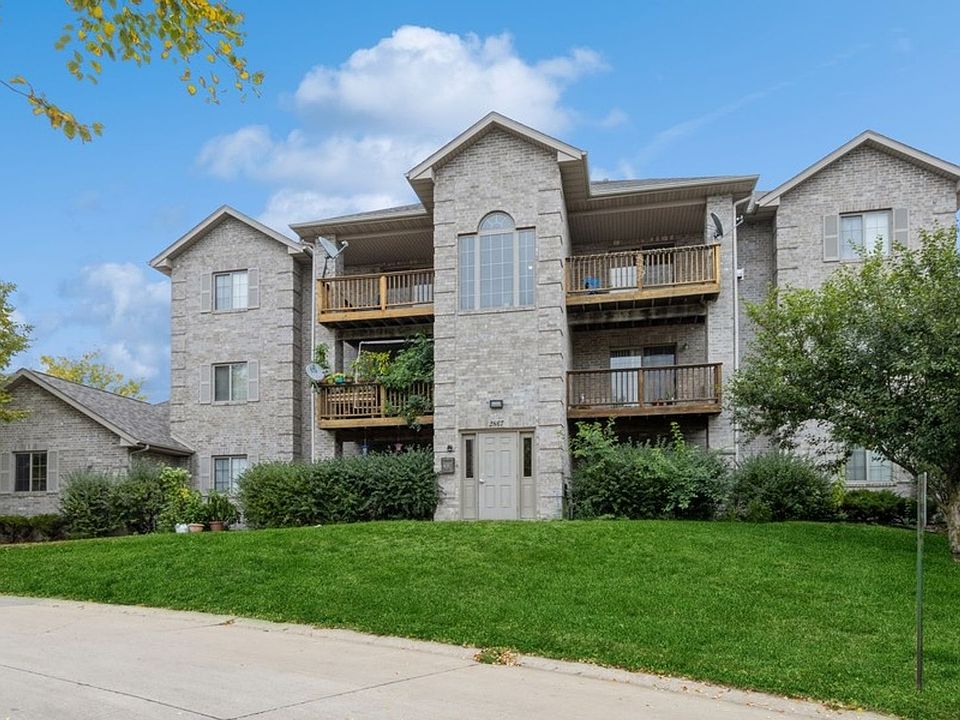 1st image of 2867 Coral Ct APT 303