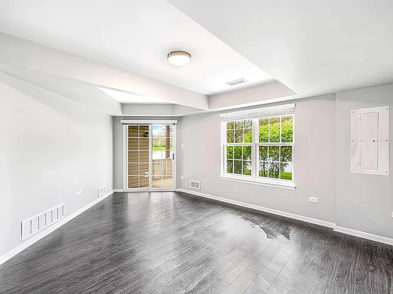 13843 Cambridge Cir — Photo 18