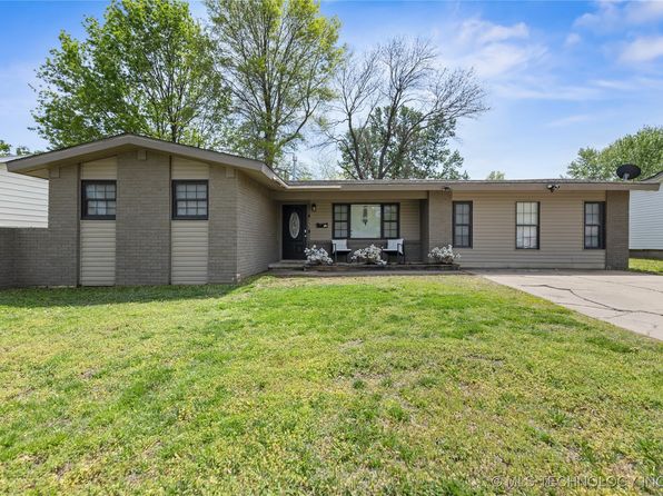 322 E Maple St, Skiatook, OK 74070