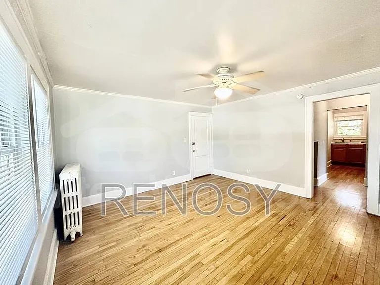 2300 Beaver Ave #4 — Photo 5