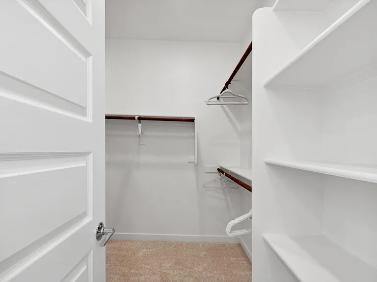 8904 W Solano Dr — Photo 12