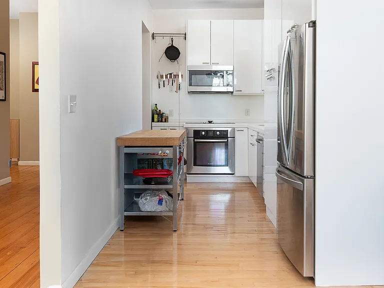 7 Bay State Rd #2C — Photo 10