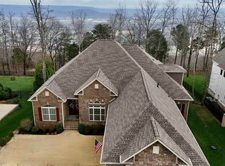 25 Ridge Bluff Cir SE, Huntsville, AL 35803