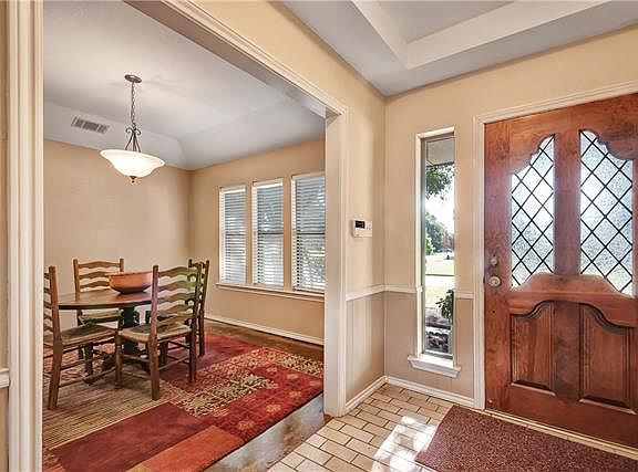 4th image of 491 Medina Dr