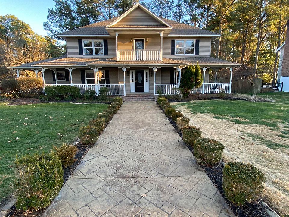 1st image of 701 Whitney Dr
