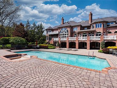 26 Wessex Ct, Pittsford, NY 14534 | Zillow