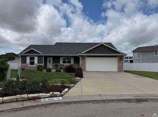 2617 Donnas Way, Manhattan, KS 66502