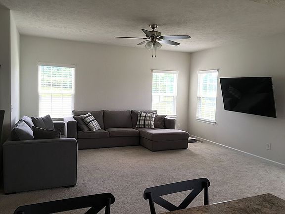 5th image of 8467 Eden Ct