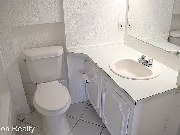 3rd image of 1344 NW 1st Ave #3