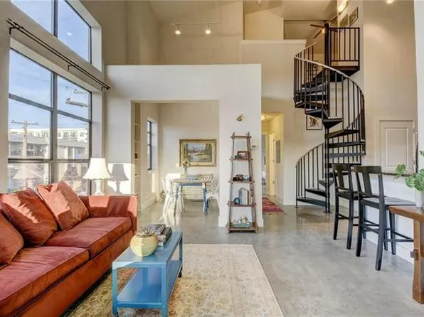 907 Duncan Ln APT 301, Austin, TX 78705